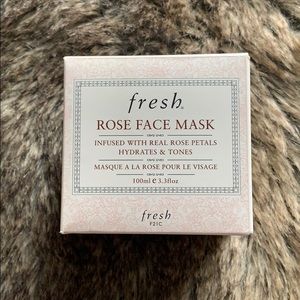 NIB Fresh Rose Face Mask